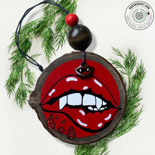 Vamp ornament, 2” round w/fang charm